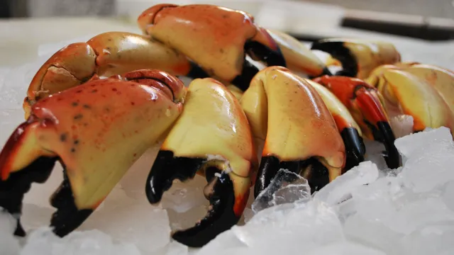 how long to cook crab claws