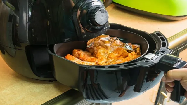 can you put glass bowls in air fryer