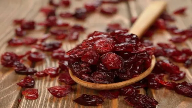 can you substitute dried cranberries for fresh