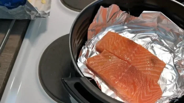 Can I Put Tin Foil in an Air Fryer