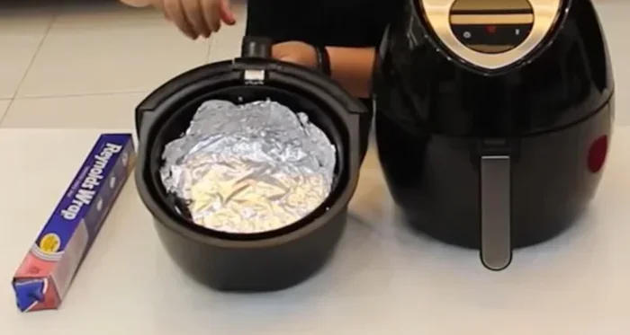 Can Tin Foil Go in the Air Fryer