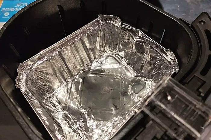 Can You Put Aluminum Foil in Air Fryer