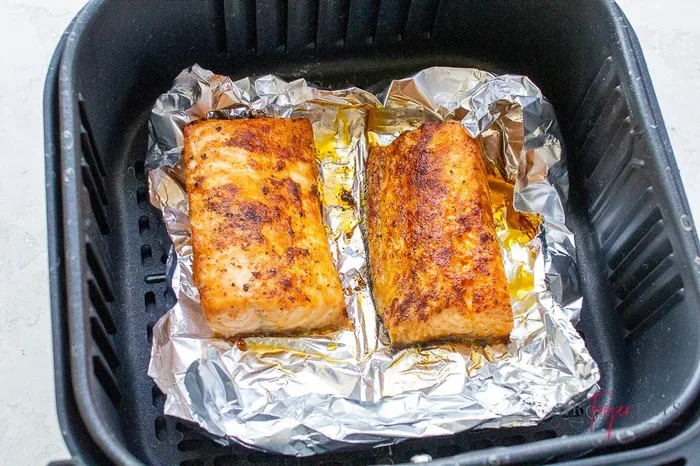 Can Foil Go in Air Fryer
